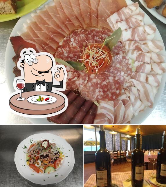 La cibo e alcol del ristorante
