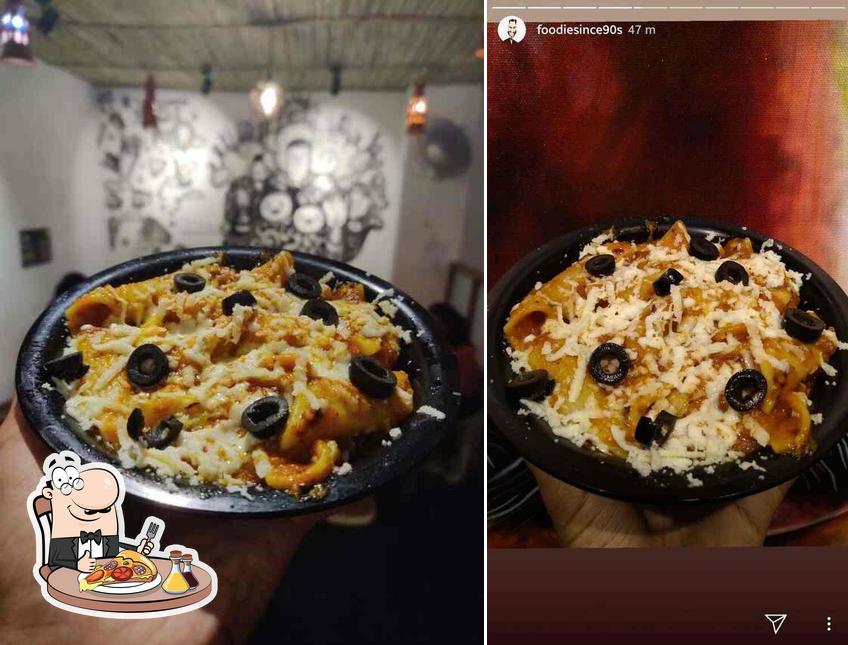 Order pizza at Aapni Chai Cafe in Mansarovar