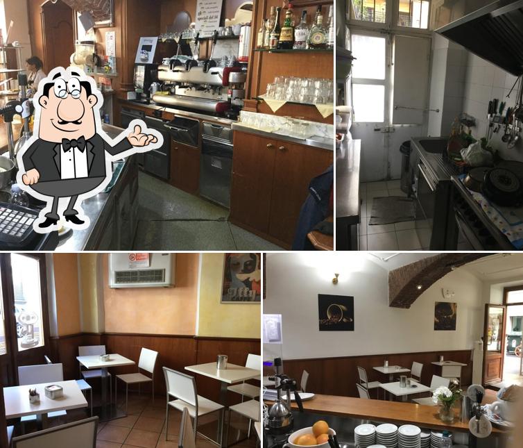 Siediti a un tavolo di Caffè 34