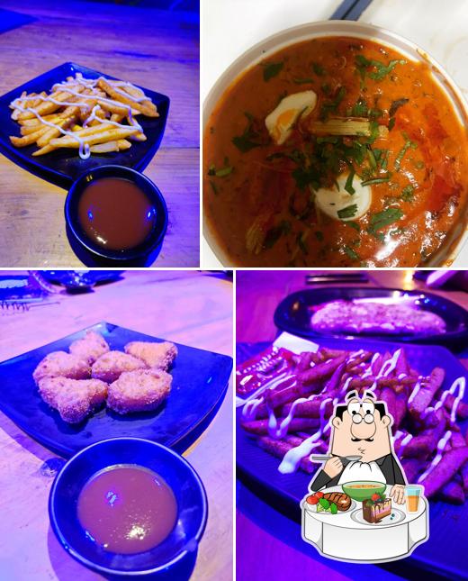 Hot and sour soup at Cafe Hangover (राजमंदिर आईस्क्रीम)