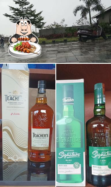 This is the picture displaying food and exterior at Sunrise Club Covai BAR