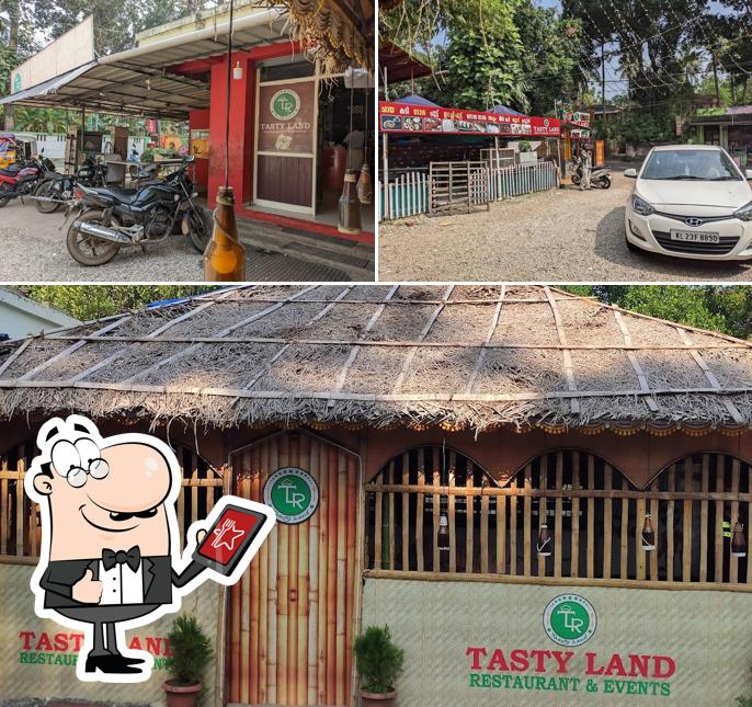 Check out how Tasty Land looks outside