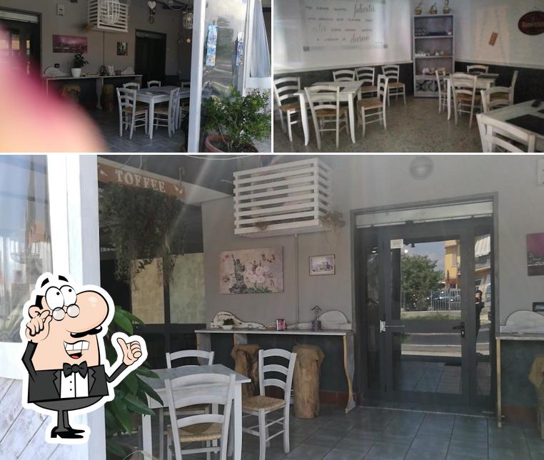 Dai un'occhiata agli interni di Bar Toffee OSTERIA
