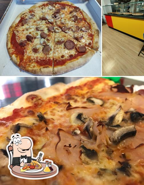 Ordina tra le svariate varianti di pizza