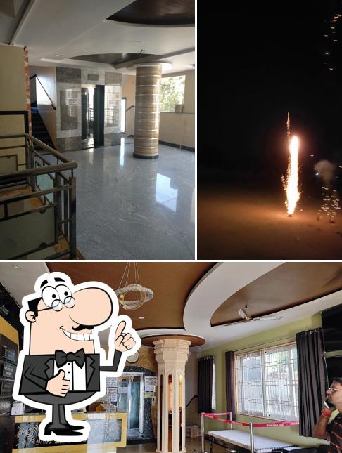 Look at the image of Shyam sakha sadan