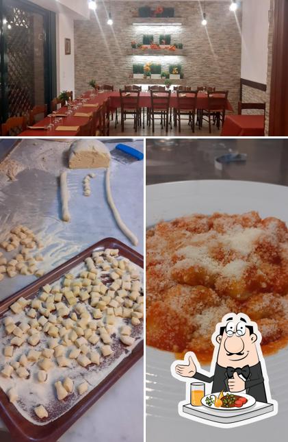 La cibo e interni del ristorante