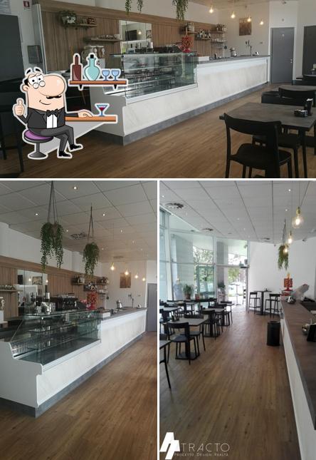 Siediti a un tavolo di Café al Volo