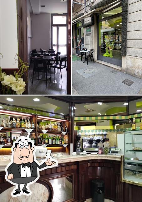 Dai un'occhiata agli interni di Ladies Cafe