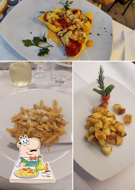 Platti al Pizzeria Ristorante Maroni Di Maroni Daniela