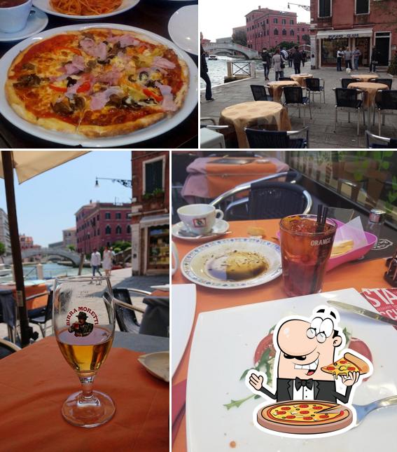 Prenditi tra le molte varianti di pizza