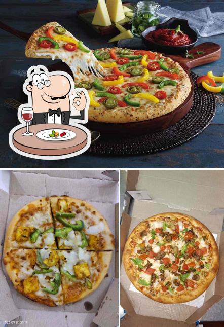 Food at Domino's Pizza Tdi Mall, Sonipat