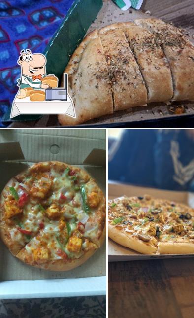 Garlic bread at La Pino'z Pizza-Patel Nagar, Nabha, Punjab