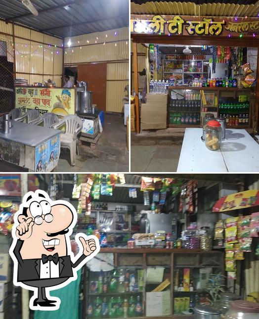 The interior of Hotel Mauli Vadapav