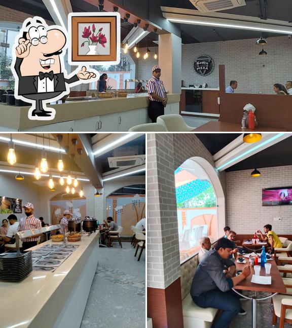 The interior of Sam's Pizza