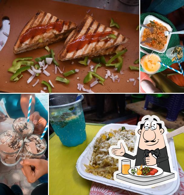 Food at HANGOUT CAFE