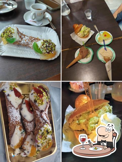 Cibo al Pasticceria Antonio Raffaele