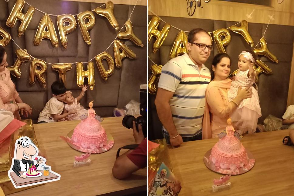 Nukkarh Kitchenette A Family Restaurant serves a selection of sweet dishes