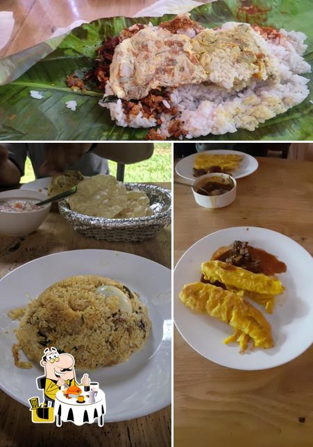 Food at Achayante Adukkala