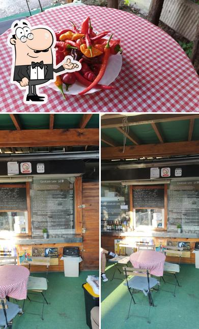 Gli interni di Chicha's Grill
