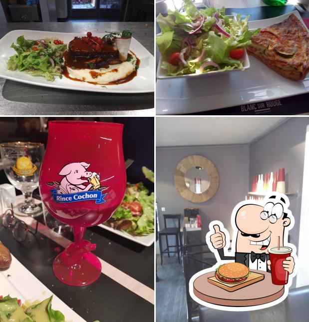 Essayez un hamburger à Blanc sur Rouge