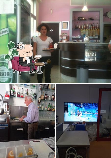 Gli interni di Garden Bar