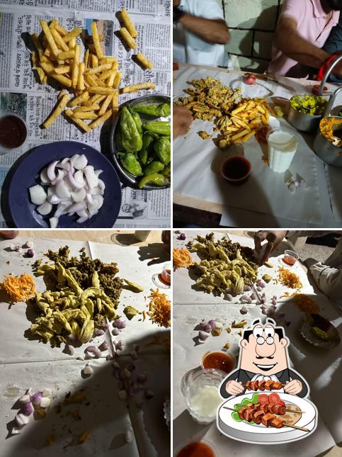 Food at Krishna Lila Kumbhania Bhajiya