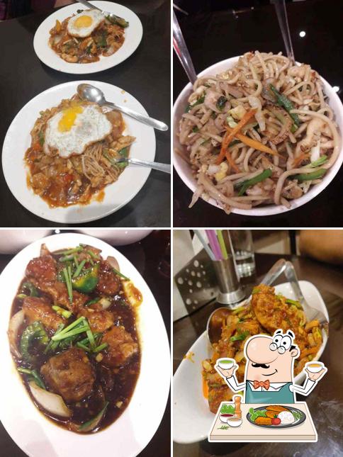 Food at China Express Restaurant