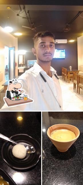 Meals at BHARAT JALPAAN