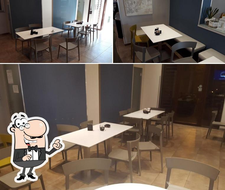 Gli interni di Bar Centrale