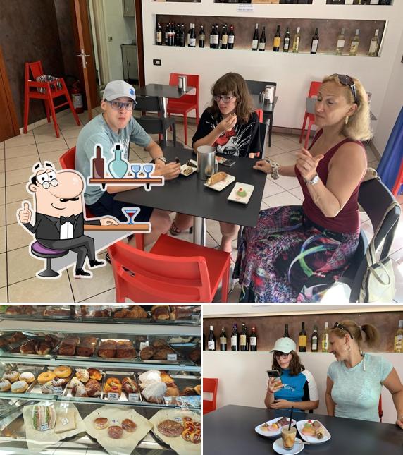 Dai un'occhiata agli interni di Caffetteria Pasticceria Mimosa