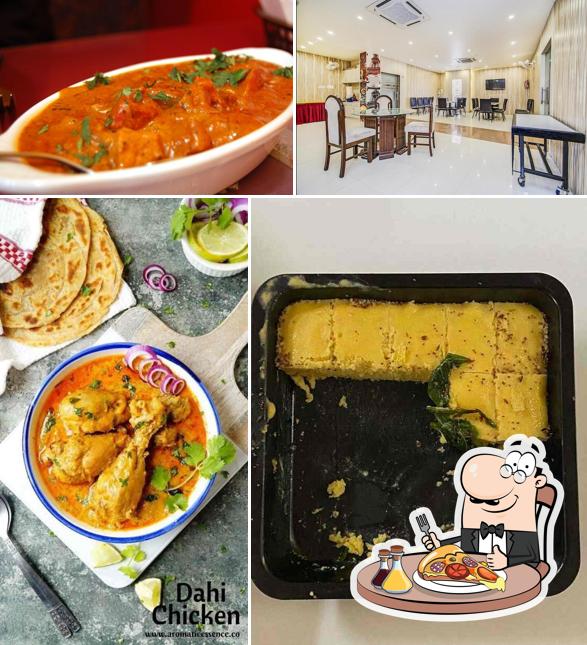 Try out pizza at Jashn by Ratana International