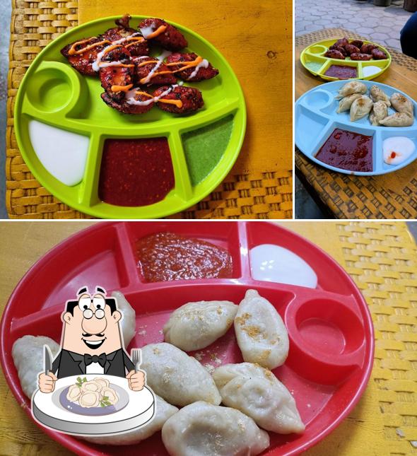 Dumplings at Rahul Meena Momos & More