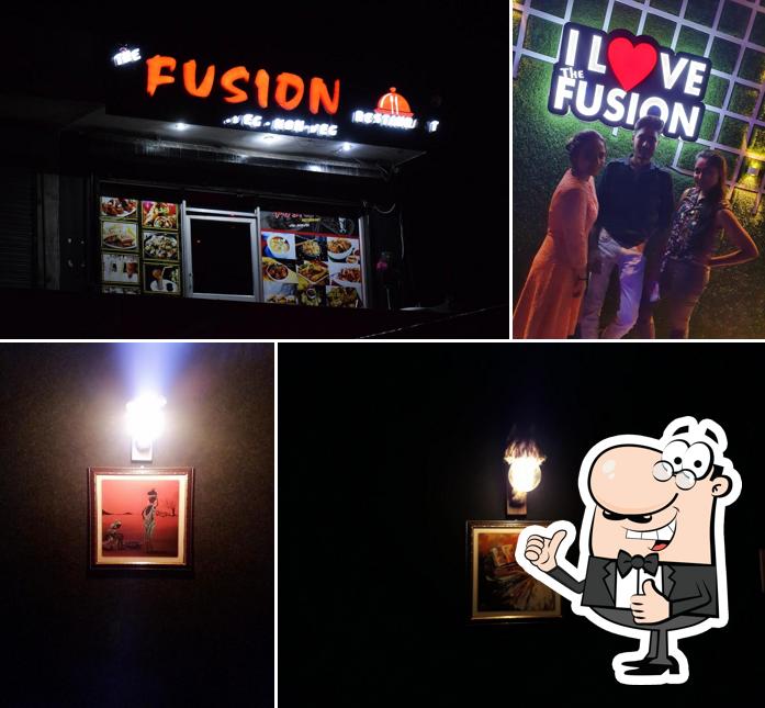 दे फ्यूजन रेस्टोरेंट