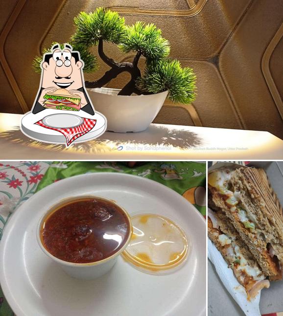 Club sandwich at 10 Table