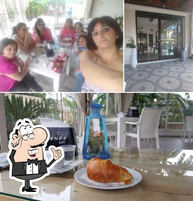 Gli interni di Friend's Cafè