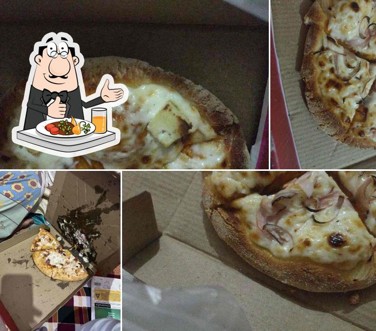 Food at Pizza Burger Wala