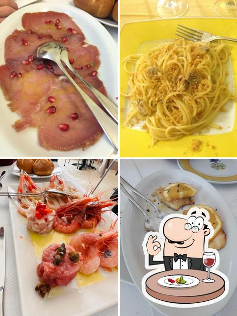 Platti al Ristorante Enogastronomico Sakalleo