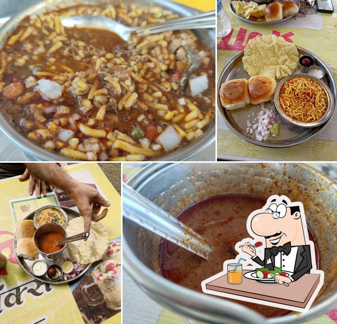 Meals at Pranam Misal प्रणाम मिसळ પ્રણામ મિસળ