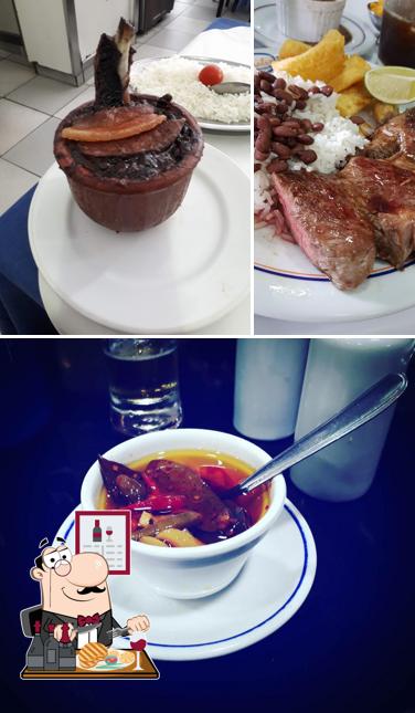 Escolha pratos de carne no Maralvo Restaurante