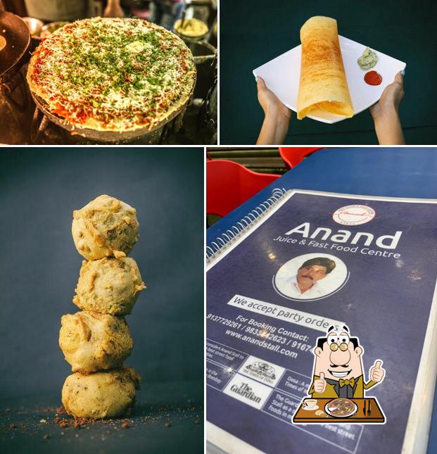 Try out pizza at Anand Stall