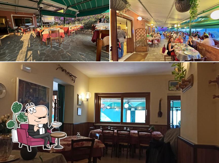 Siediti a un tavolo di Ristorante L'Uliveto