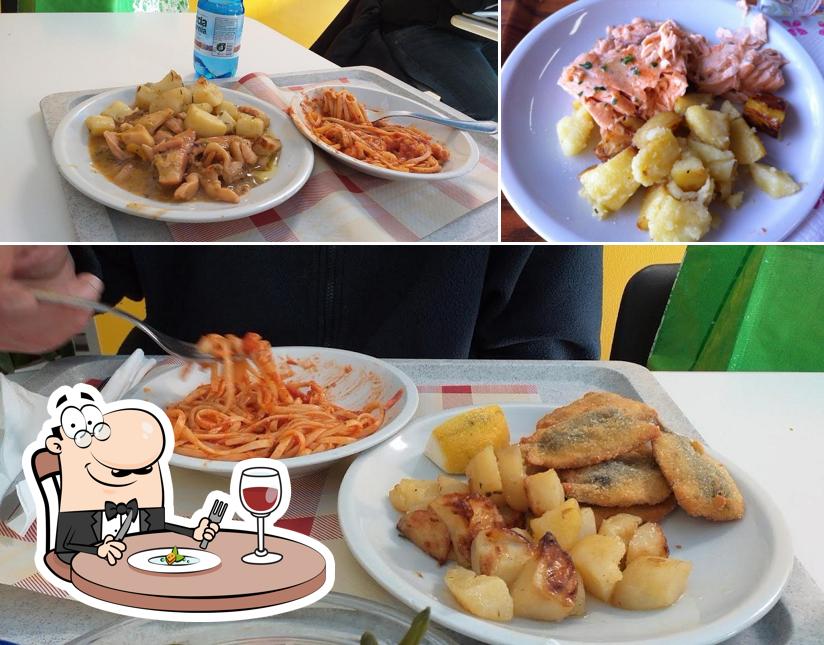 Cibo al Mensa Comunale