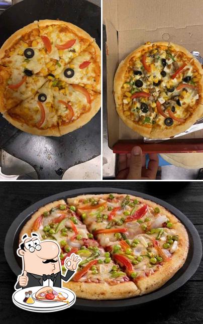 At U.S.A PIZZA, you can get pizza