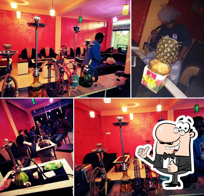Look at the pic of D2 Cafe & hookah Lounge
