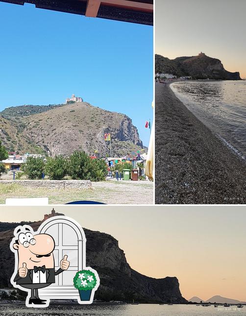 Gli esterni di Pennyroyal Cocktail bar