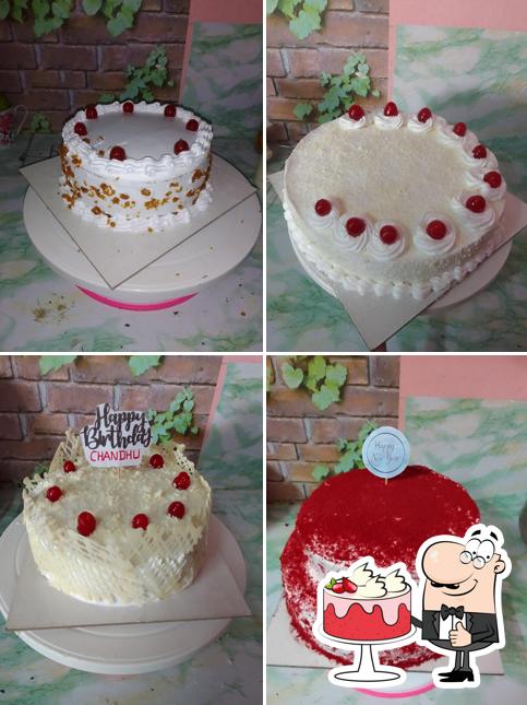 Red velvet cake at Bake House ( home made cake )