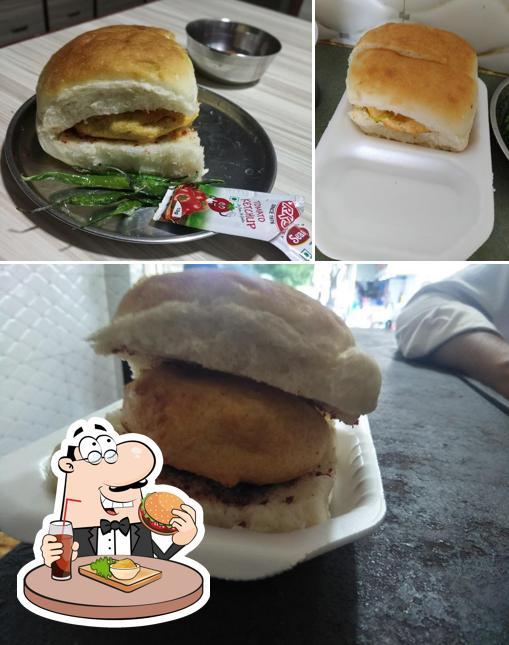 મહારાજ વડાપાવ’s burgers will cater to satisfy different tastes