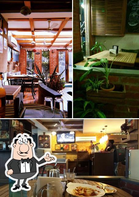 Check out how Soul Square Multicuisine Bistro and Cafe Bodakdev Ahmedabad looks inside