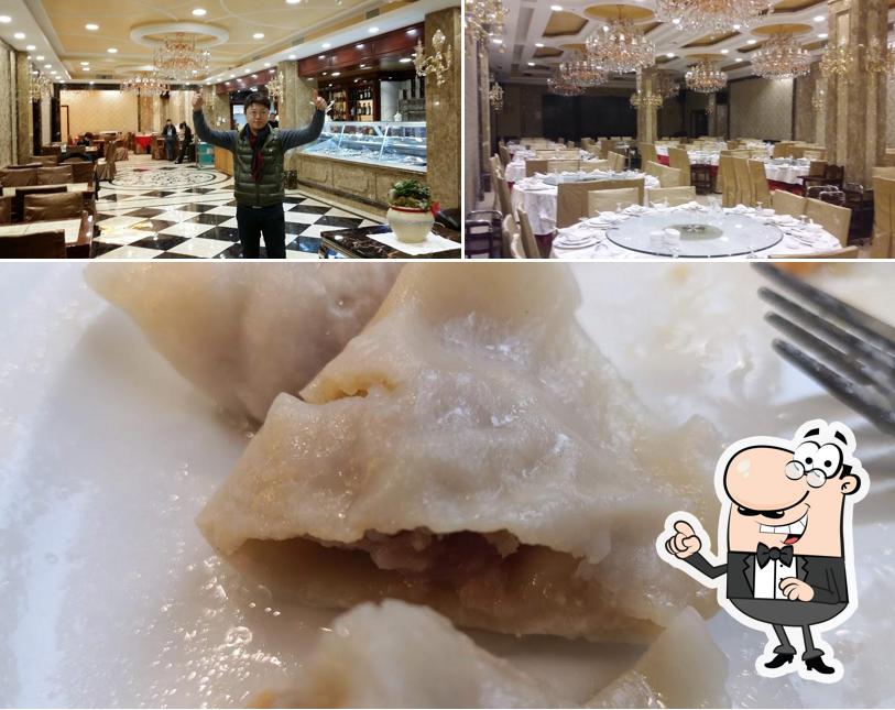 Hua Qiao si caratterizza per la interni e cibo
