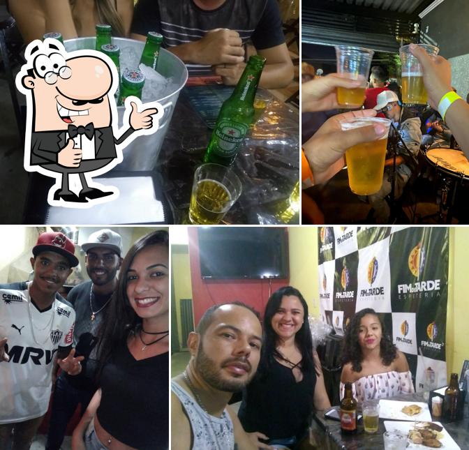 Look at this image of Fim De Tarde Barzinho